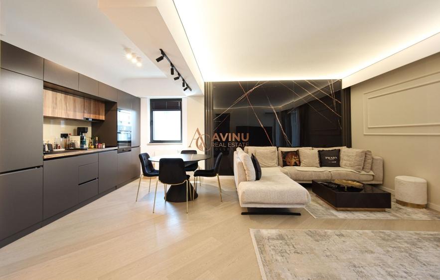Apartament cu 3 camere în Sud-Vest