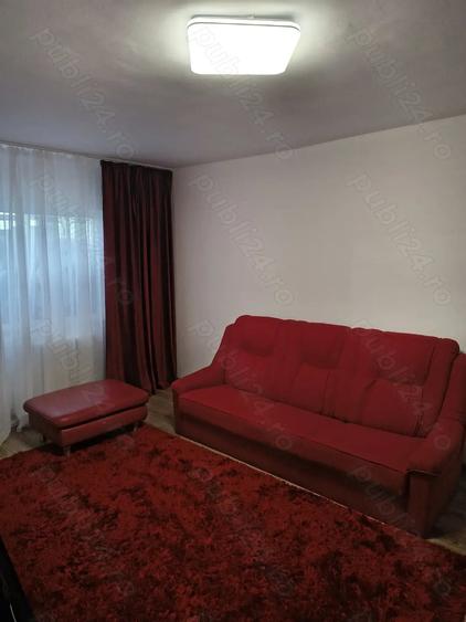 Apartament cu 4 camere decomandat în Central