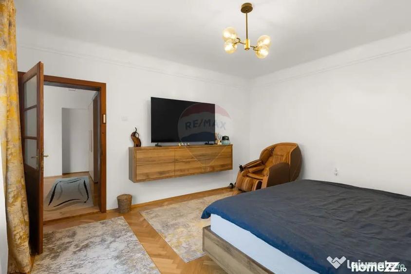 Casă cu 5 camere cu Teren 1085 Mp în Aradul Nou