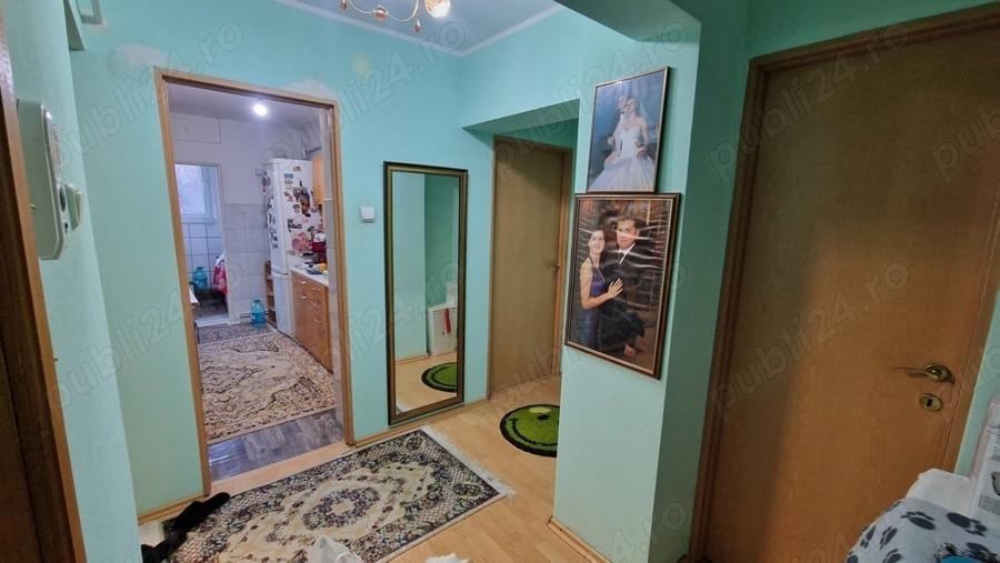 Apartament cu 2 camere decomandat în Micro 18