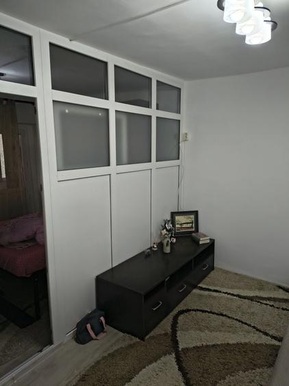 Garsonieră decomandată în Sebastian