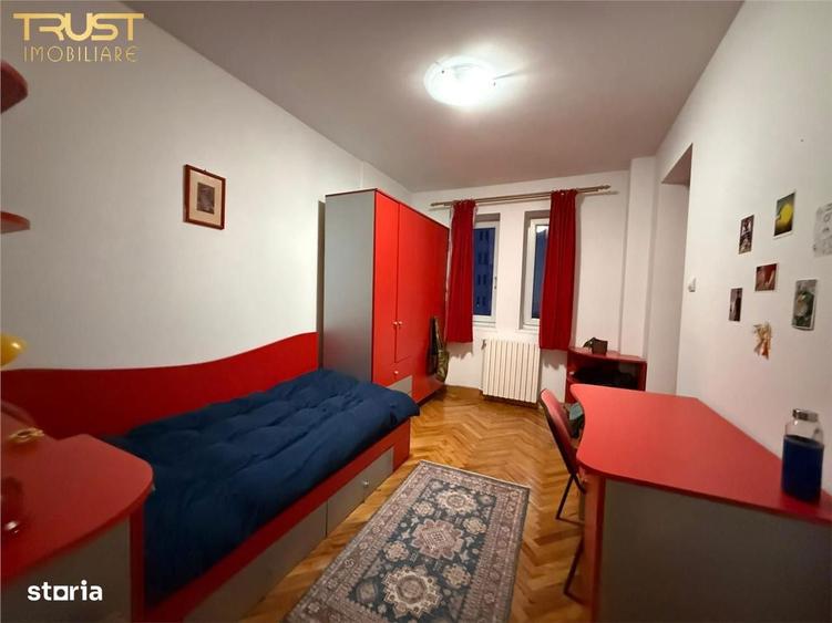 Apartament cu 4 camere în Zorilor