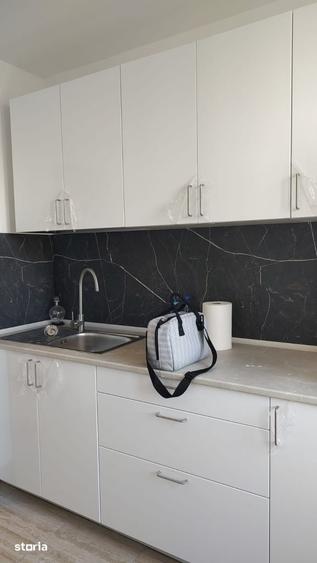 Apartament cu 3 camere decomandat în Drumul Taberei