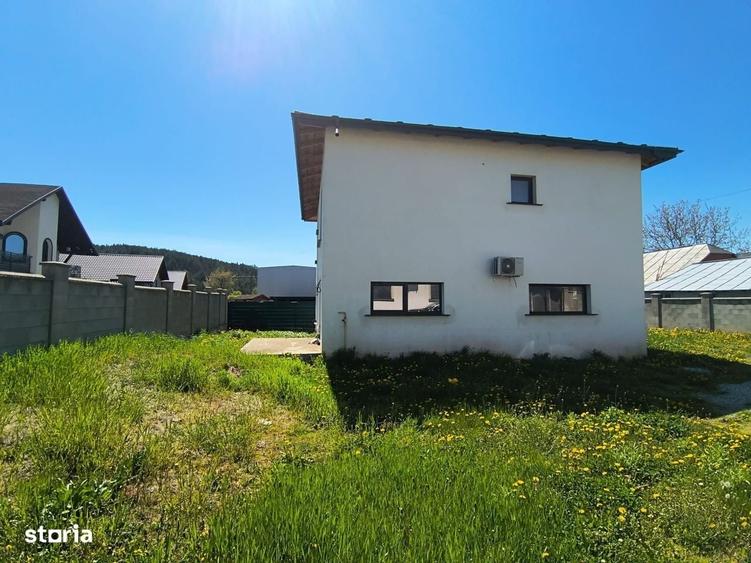 Casă cu 4 camere cu Teren 474 Mp în Șcheia
