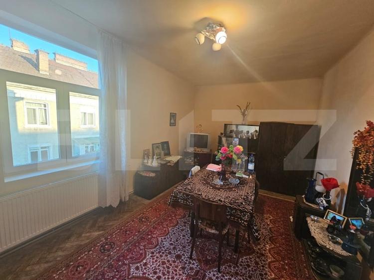 Apartament cu 3 camere decomandat, mobilat în Ocna Mureș