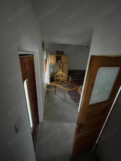 Casă cu 2 camere cu Canalizare în Buhoci