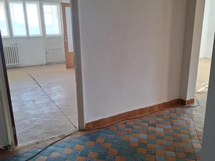Apartament cu 3 camere circular în Giurgiului
