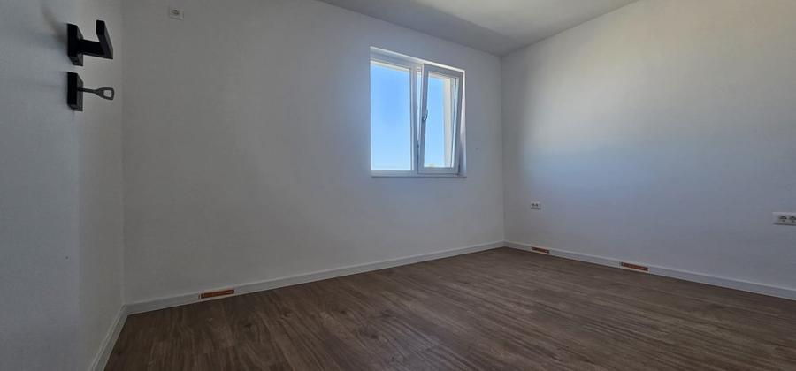 Casă individuală cu 4 camere cu Canalizare în Vidra