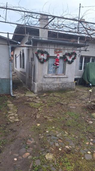 Casă cu 6 camere cu Teren 280 Mp în Central