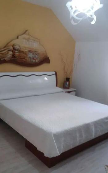 Casă cu 5 camere în Grivița