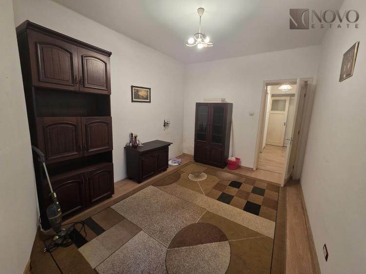 Apartament cu 4 camere decomandat, mobilat în P-ța Rosetti