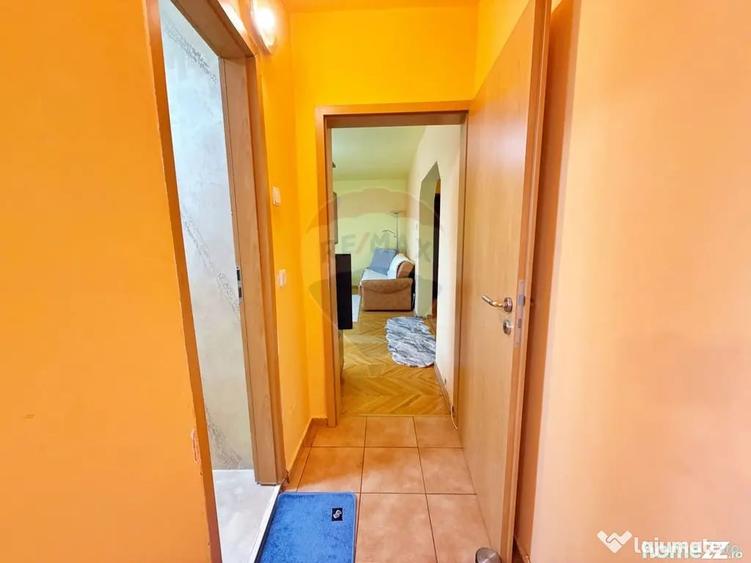 Apartament cu 3 camere semidecomandat în Aurel Vlaicu