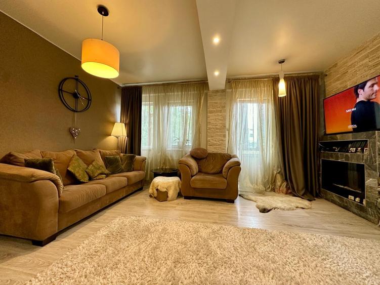 Apartament cu 3 camere semidecomandat în Bucium