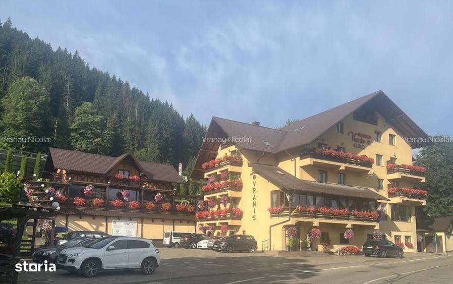 Casă cu 4 camere cu Teren 7500 Mp în Sadova