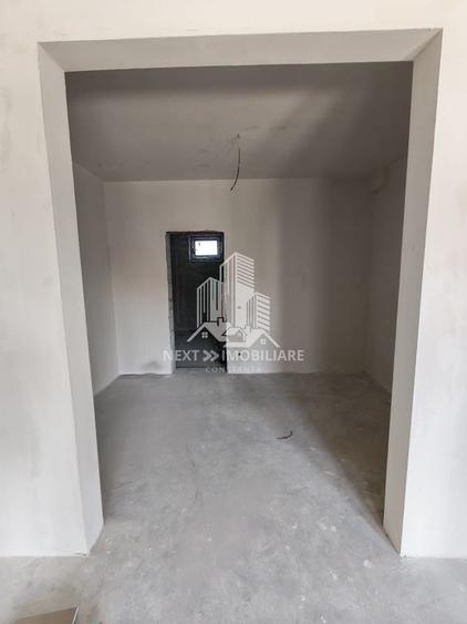 Casă individuală cu 4 camere cu Piscina în Cumpăna