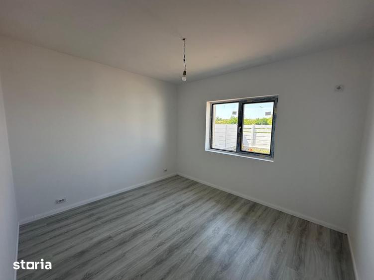 Casă cu 3 camere cu Teren 280 Mp în Clinceni