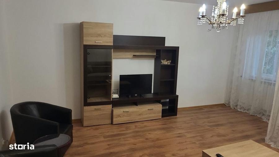 Apartament cu 3 camere decomandat în Virtuții
