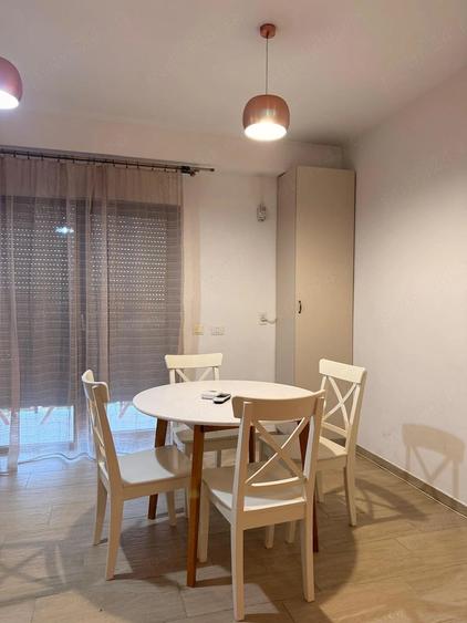 Apartament cu 2 camere decomandat în Dumbrăvița