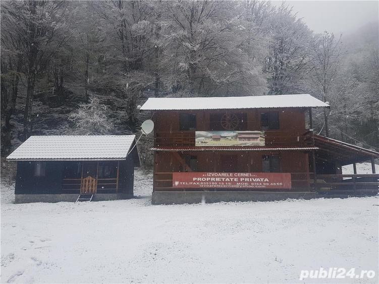 Teren de 5500 mp, în Cerna-Sat