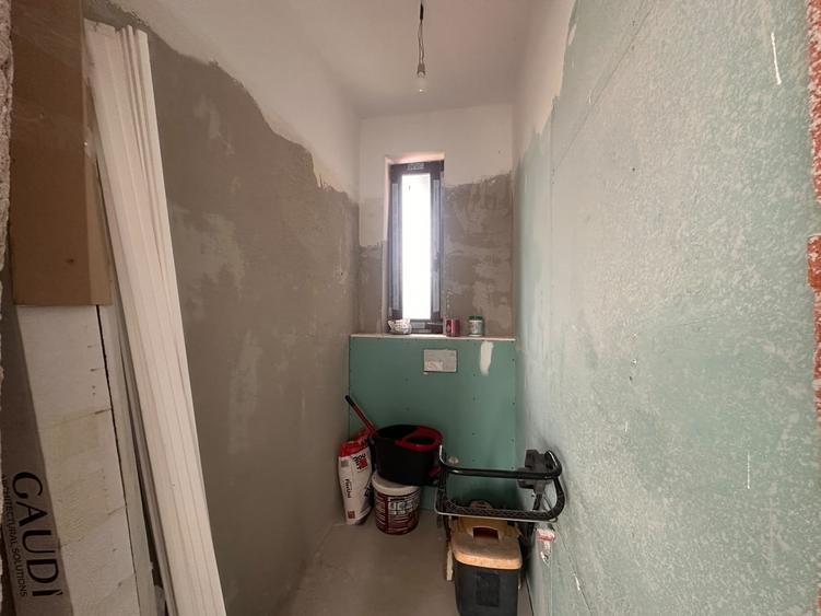 Duplex cu 4 camere cu Canalizare în Moșnița Nouă