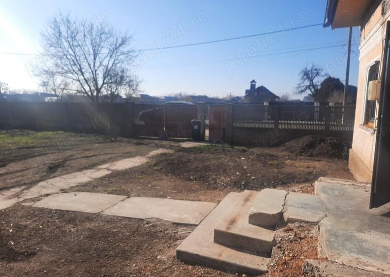 Casă cu 3 camere cu Teren 1750 Mp în Vișina