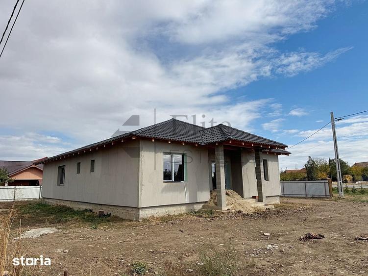 Casă cu 3 camere cu Teren 687 Mp în Nojorid