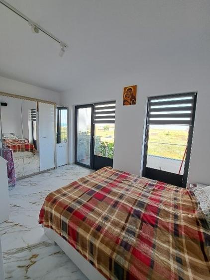 Apartament cu 2 camere semidecomandat, mobilat în Central