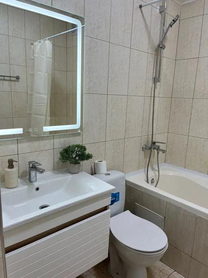 Garsonieră decomandată în Avantgarden