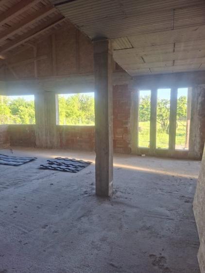 Casă individuală cu 5 camere cu Canalizare în Vălenii de Munte
