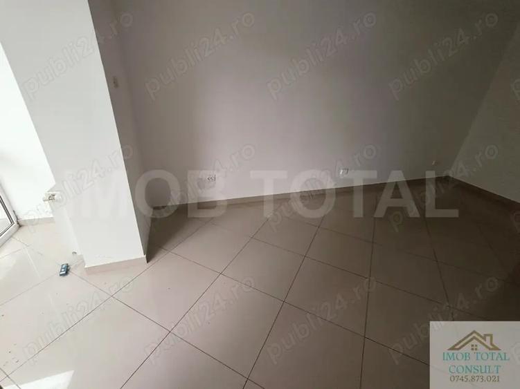 Spațiu comercial, de 25 mp, în Central