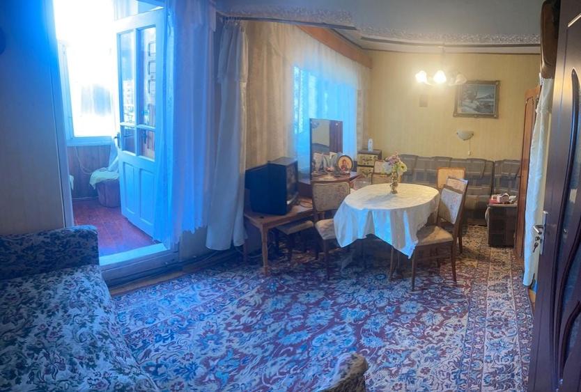 Apartament cu 2 camere în Coman
