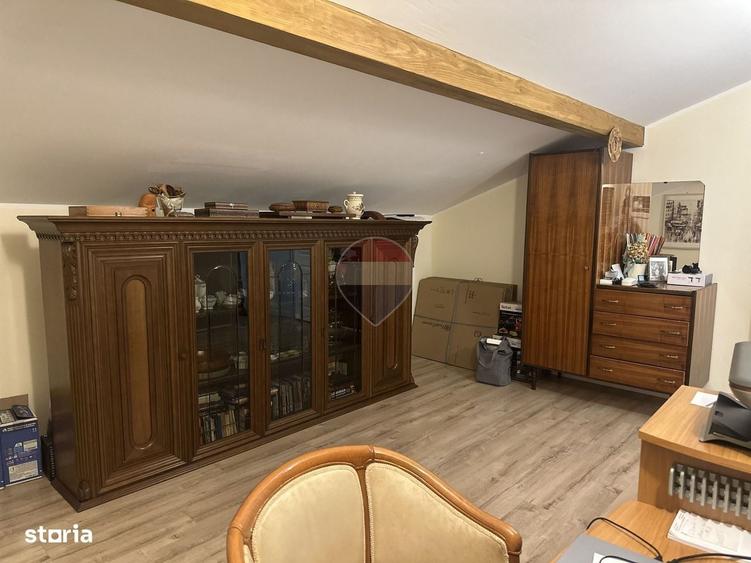 Casă cu 4 camere în Izvoare