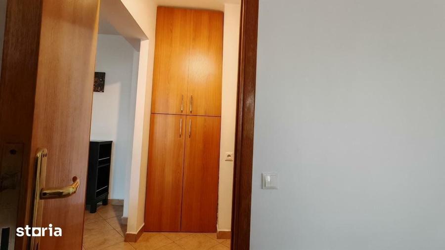 Apartament cu 2 camere semidecomandat în Obor