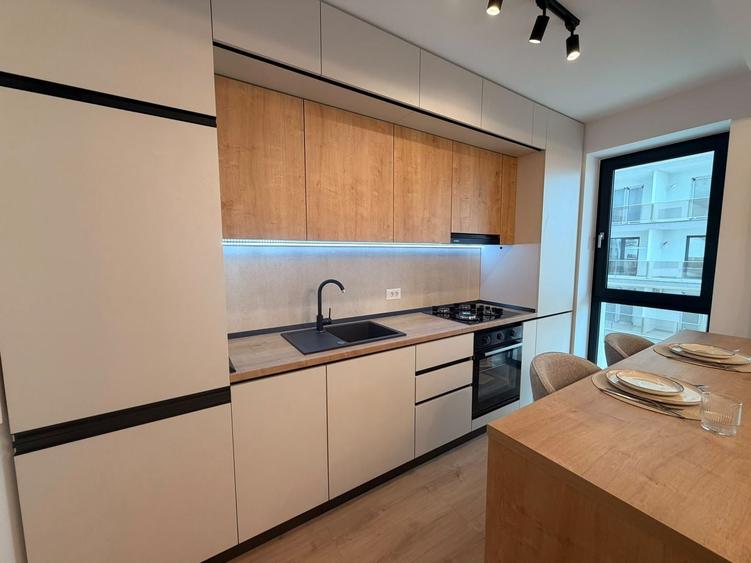 Apartament cu 2 camere semidecomandat în Theodor Pallady
