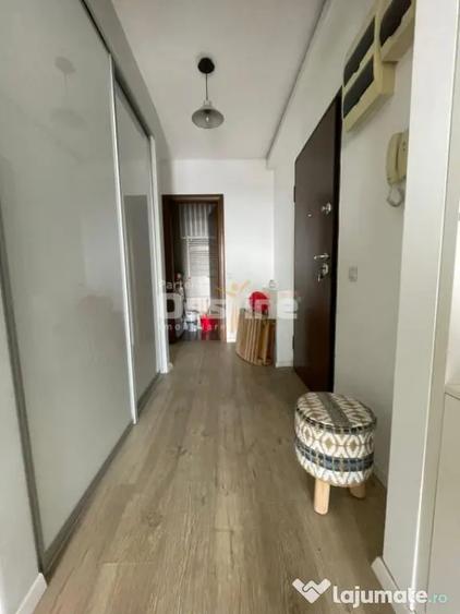 Apartament cu 2 camere semidecomandat, mobilat în Eroii Revoluției