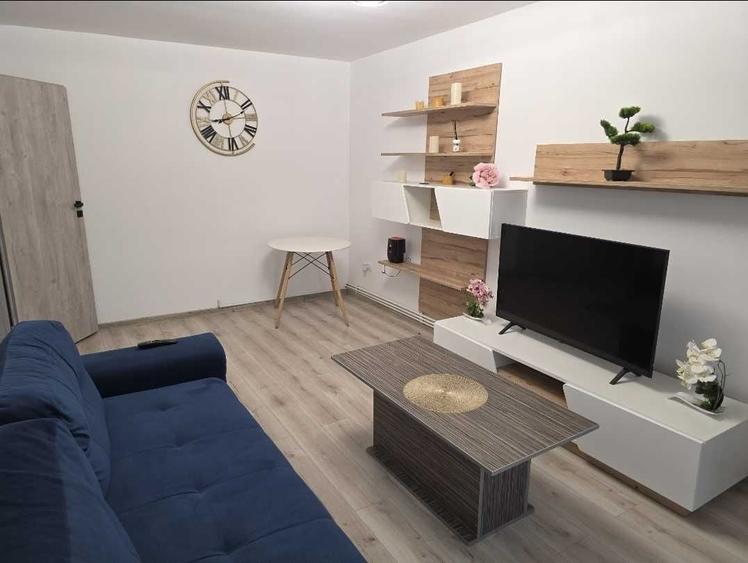 Apartament cu 2 camere decomandat în Popa Șapcă