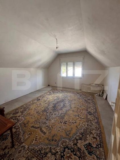 Casă cu 5 camere cu Teren 1032 Mp în Central