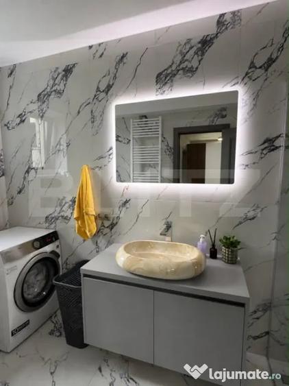 Apartament cu 4 camere decomandat în Central