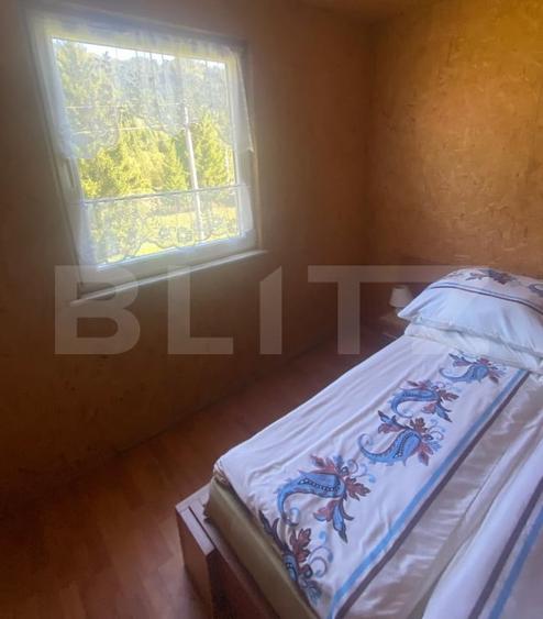 Vilă cu etaj de vânzare în Pojorâta - 10
