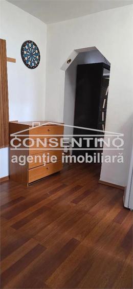 Apartament cu 3 camere decomandat în Dorobanți 1