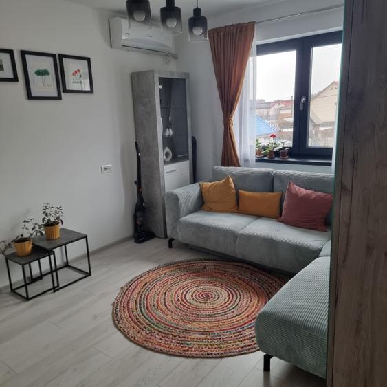 Garsonieră decomandată în Hințești