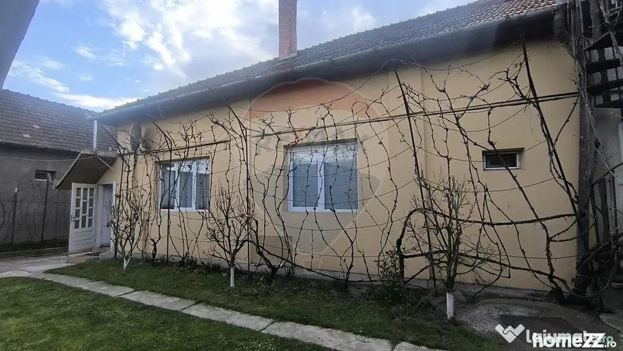 Casă cu 3 camere cu Teren 540 Mp în Ultracentral