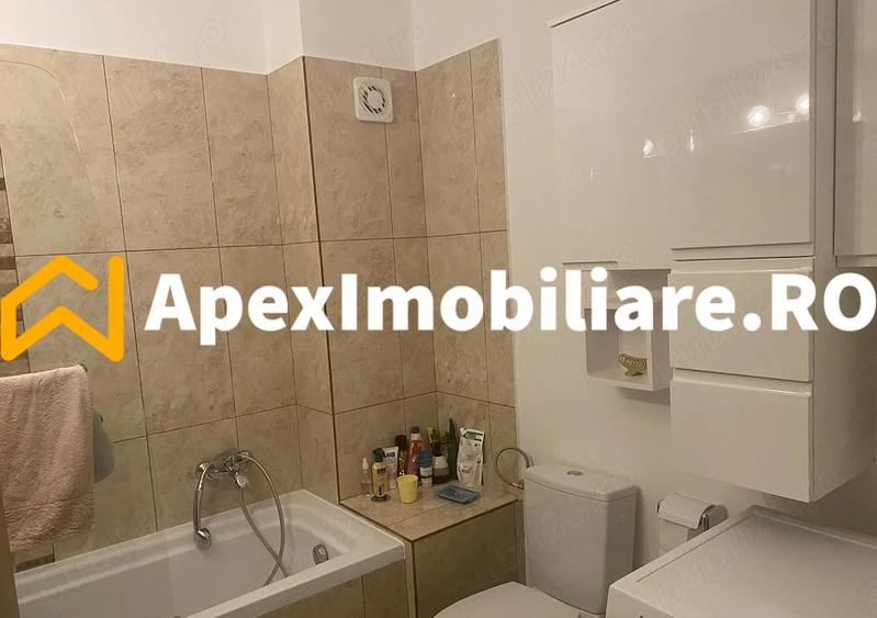 Apartament cu 3 camere semidecomandat, mobilat în Gara de Nord
