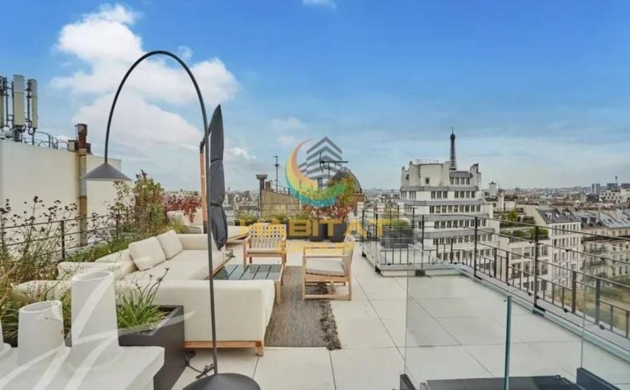 Apartament cu 4 camere decomandat în Mitropolie