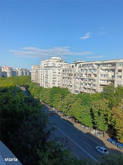 Apartament cu 4 camere, mobilat în Decebal