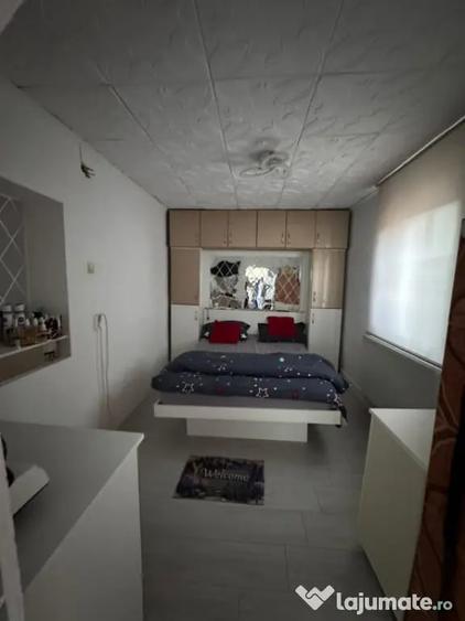 Casă cu 4 camere cu Teren 1160 Mp în Podari