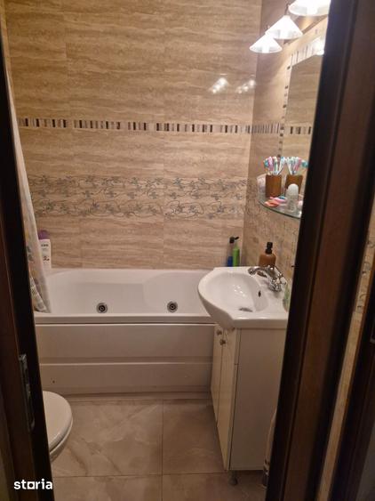 Apartament cu 2 camere semidecomandat în Calea București