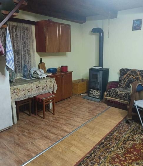 Casă cu 2 camere în Central