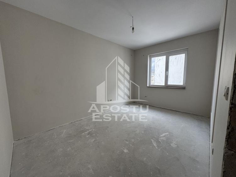 Apartament cu 2 camere semidecomandat în Braytim