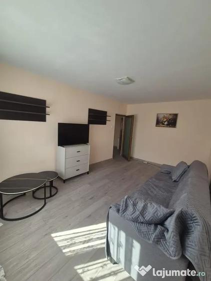 Apartament cu 2 camere decomandat în Orizont
